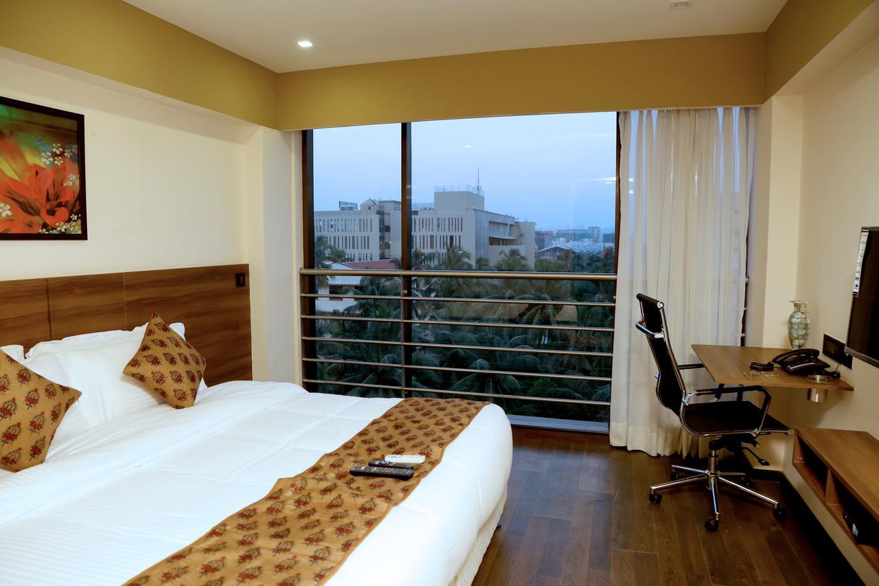 Hotel Mumbai House Andheri East, Mumbai Exterior foto
